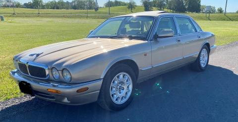2001 Jaguar XJ8
